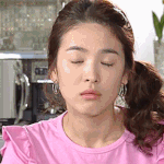 [댓글부탁해] 여자들은 왜 <b>입술</b> 안시뻘겋게 바르면