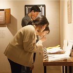 아버지의 <b>묵묵</b>한 사랑을 사진과 글로 만나봅니다 / "진심 아버지를...