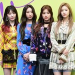 아이즈원 이와중에 패션<b>위크</b> 참석ㅋㅋㅋㅋ