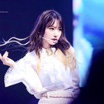 사쿠라 머리 염색한거