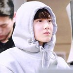 [EXO] 김준면 <b>후드티</b> 미침 ㅠㅠㅠㅠㅠ