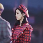 <b>복장</b> 소화력 확실한 女돌