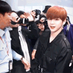 [강다니엘] <b>비현실</b>적이야