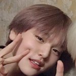 밤이니까 올린다 얘 못생김?