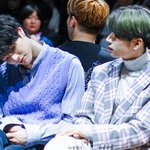 [드루와] 아까 <b>옷장</b>모서리에 팔꿈치 박았는데