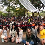 모랜이들의 깜짝 <b>버스킹</b>