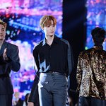 황민현 무<b>보정</b> 얼굴