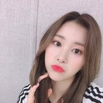 흩날리는 <b>살구꽃</b> 같은 女돌