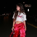 <b>LA</b>에서 카밀라 카베요