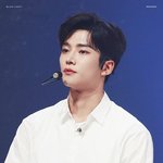 우리 이따 9시에 김로운 아래서 만나자