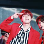 <b>방탄소년단</b>(<b>BTS</b>) 제이홉은 지난 10월 14일, 솔로곡 ‘치킨...