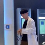 [모두드루와] 의사 <b>가운</b> 입은 엑소 첸 보구가
