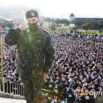 [댓글부탁해] 지드래곤 <b>전역식</b>에 모인 팬들 ㄷㄷㄷㄷ