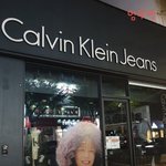 [강다니엘] 제주도 <b>캘빈</b>클라인 매장이래