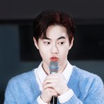 [EXO] 오늘 준멘 가디건 둘다 앙고라라서 더 토깽이같다ㅋㅋ