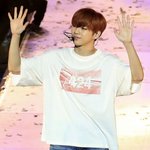 [강다니엘] 강다니엘 마닐라<b>팬</b><b>미</b> 기사에 나온 사진