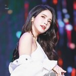 <b>한편</b>의 뮤지컬 같은 아이돌