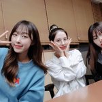 <b>팬</b>들 주접 받아주는 <b>여</b>돌