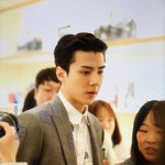 [세훈] 191030 루이비통 <b>메종</b> 서울 프리뷰17