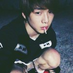 [강다니엘] <b>보드</b>타는거 재밌어보여ㅋㅋㅋ