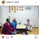 [댓글부탁해] 아이돌 삼대가 모여있는 <b>식사</b>사진