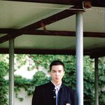 반삭한 남<b>돌</b>