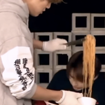 [모두드루와] 세븐틴 <b>민규</b> 비빔면 한입크기봐..