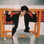 왜 나한테 꾸준히 <b>연락해</b>주는지 모르겠다