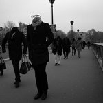 '투명인간' 이 <b>실존</b> 하는 도시