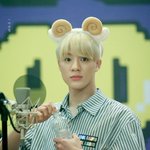 미모에 러블리 한 <b>방울</b> 더한 아이돌