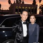 둘이 아직도 사귀네