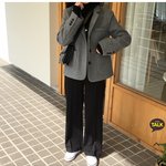 자켓 <b>색상</b> 넘고민돼..한번만 골라주고강 ㅜㅠ