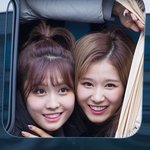 모모 <b>사나</b> 왜케닮았냐