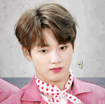 뉴스 5위 ➖  [포토] <b>BTS</b> 정국, '마스크로 가려도 청순'