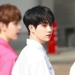 <b>황윤성</b> 개잘생김