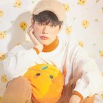 <b>마리</b>몽이랑 화보찍은 이세진