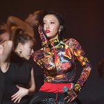 [모두드루와] <b>화사</b> 의상 이거뭐야?ㅋㅋㅋㅋㅋㅋ