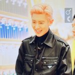 [EXO] 뭐냐 찬열이 프ㄹㅏ다 <b>행사</b> 갔나봐