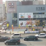 전자랜드 홍보행사에 왜 일본 마스코트 <b>쿠마</b>몬이 돌아댕김??