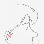 귀 <b>앞쪽</b> 관자놀이쪽에 뭐가 있어