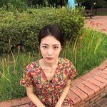 <b>신예</b>은 스물 넘어서 데뷔한거 신기