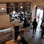 10대 협동 교내 카페 <b>1</b>만원씩 출자해 매출 <b>1</b>억