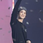 <b>어제</b>자 뉴이스트 강동호 베레모