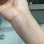 나 손목<b>핏줄</b> 무슨톤이야?