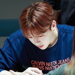 [강다니엘] 이 한장에 포인트 개많아