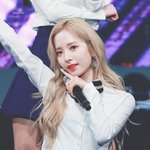 우소 <b>보나</b> 입덕하게 생김