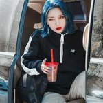 연예인 아우라에 움찔할 <b>여</b><b>돌</b>