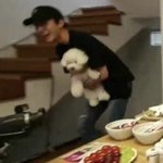 이거 안고 있는 거 진짜 <b>강</b><b>쥐</b>임?