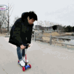 [모두드루와] 아들 퀵<b>보드</b> 뺐어 타는 아빠 이동국