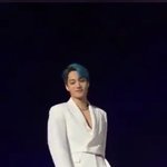 [EXO] 누가 콘서트장에 <b>마네킹</b> 세워놓음;;